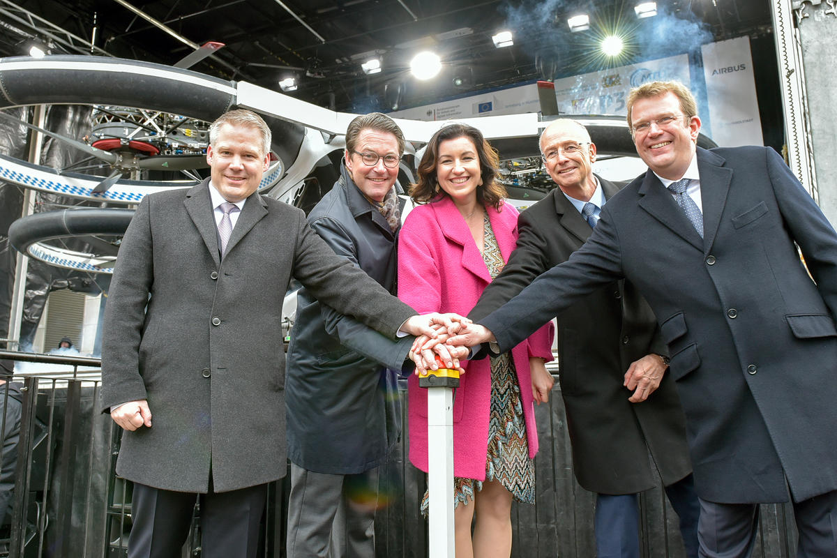 Auftakt zur Pr&auml;sentation des CityAirbus am 11.03.2019