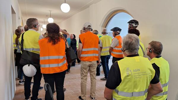 Stadtr&auml;tinnen und Stadtr&auml;te im Georgianum