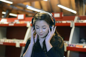 Bild vergr&ouml;&szlig;ern: Musikb&uuml;cherei im 4. OG im Herzogskasten