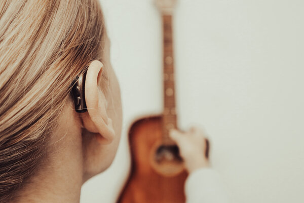 Schwerh&ouml;rige, CI-Tr&auml;ger, Tinnitus