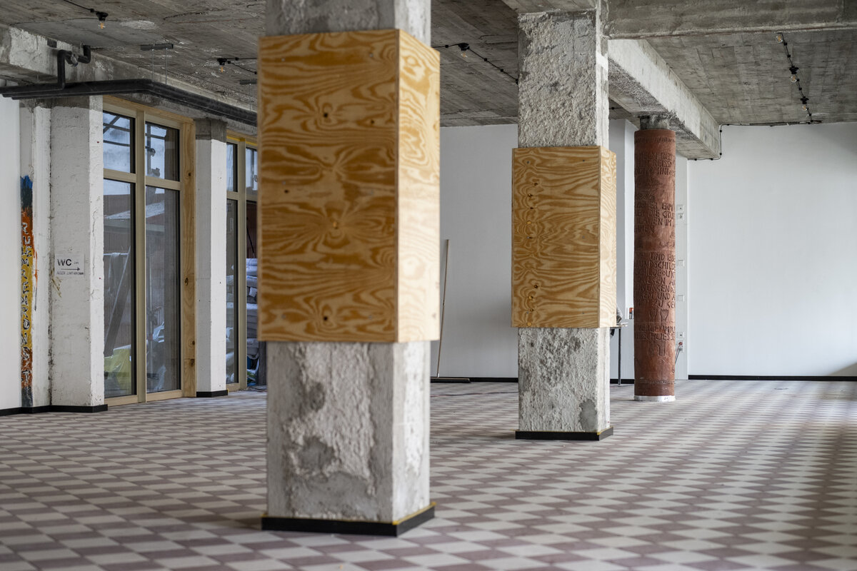  Noch ist es eine Baustelle, ab April ist das Zentrum f&uuml;r Kreativwirtschaft im ehemaligen Verlagshaus in der Donaustra&szlig;e 11 beheimatet. 