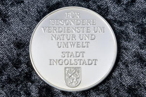Bild vergr&ouml;&szlig;ern: Umweltmedaille - R&uuml;ckseite