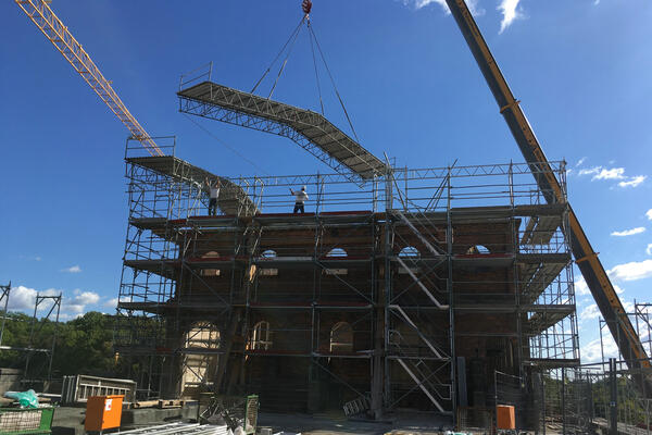 Wetterschutz f&uuml;r das Trafohaus