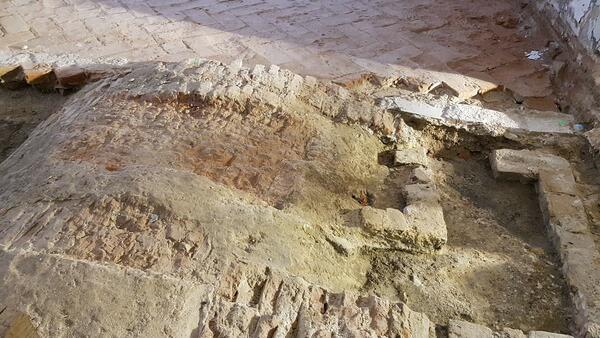 Freilegung eines Gew&ouml;lbes