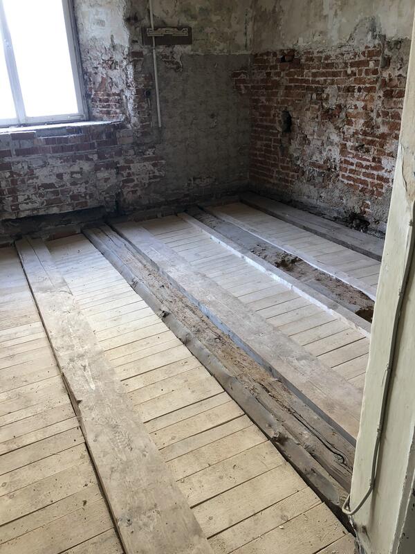 Sanierte Balkenlage Kollegiengeb&auml;ude