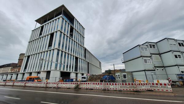 Ansicht von der Schlo&szlig;l&auml;nde aus