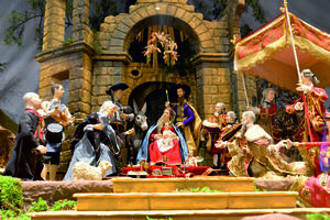 Bild vergr&ouml;&szlig;ern: Tuffek-Krippe