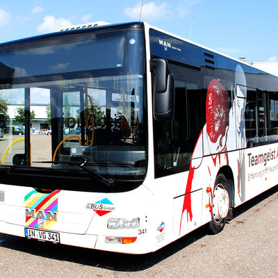 Bild vergr&ouml;&szlig;ern: Gelenkbus der Busflotte